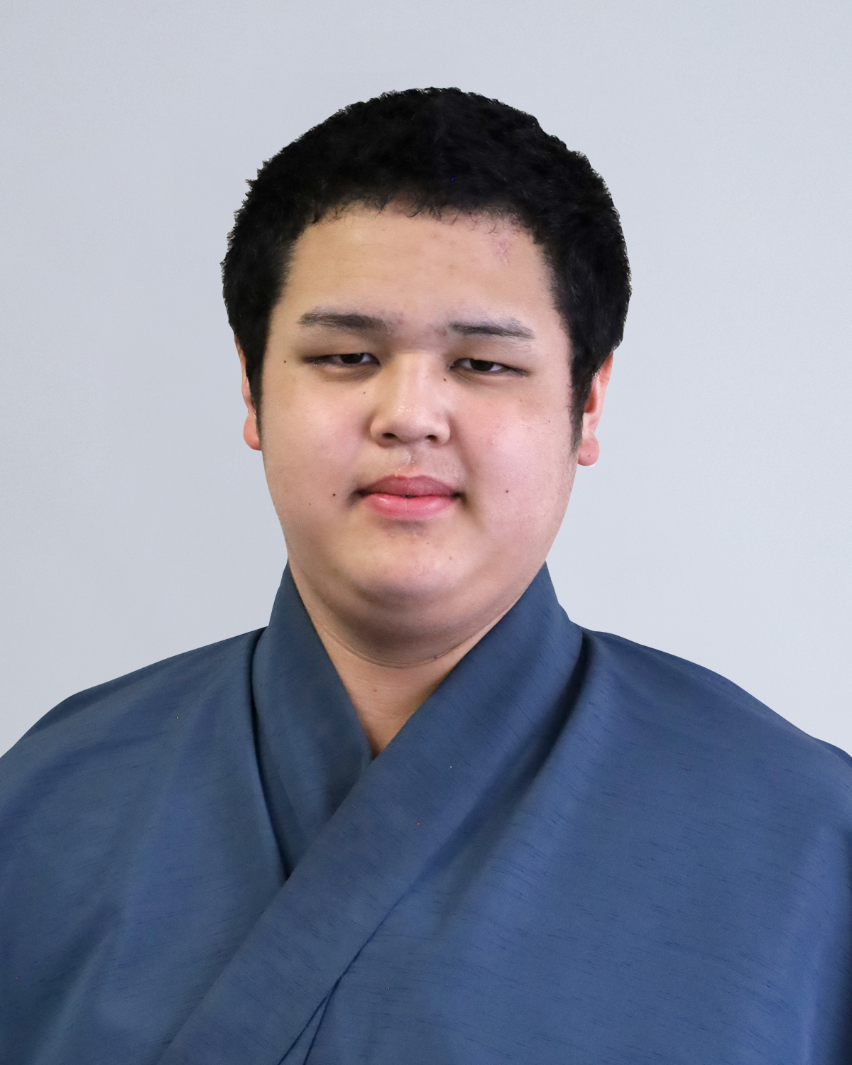 東颯海
